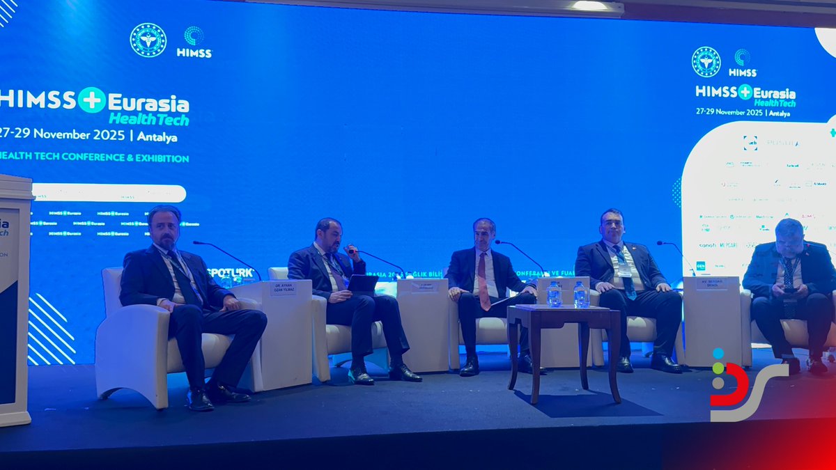 B_Sistemleri's tweet photo. HIMSS Eurasia Health Tech 2025’i Bilgi Sistemleri olarak başarılı bir şekilde tamamladık. Antalya’da gerçekleştirilen bu önemli organizasyonda, dijital sağlık çözümlerimizi sektör profesyonelleriyle buluşturma fırsatı yakaladık ve yoğun bir ilgiyle karşılaştık.  

Etkinlik boyunca; T.C. Sağlık Bakan Yardımcısı. Dr. Şuayip Birinci, T.C. Sağlık Bakan Yardımcısı Dr. Halim Özçelik, UŞAŞ Genel Müdürü Serdar Şenol, Uluslararası Hizmet Ticareti Genel Müdürü Tarık Sönmez ve Dr. Ayhan Ozan Yılmaz gibi değerli isimlerle bir araya gelerek dijital sağlık ekosisteminin geleceğine dair önemli görüş alışverişlerinde bulunduk. Ayrıca Yönetim Kurulu Başkanımız  Sami Nalbantoğlu, sağlık kurumlarında sürdürülebilir dijitalleşme ve verimlilik odaklı teknoloji yaklaşımlarına ilişkin değerlendirmelerini sahnede paylaştı.  

Bu yıl HIMSS Eurasia, bizim için yalnızca bir fuar değil; iş birliklerini güçlendirdiğimiz, yeni bağlantılar kurduğumuz ve dijital sağlık vizyonumuzu daha geniş kitlelere aktardığımız stratejik bir buluşma oldu. Katılım sağlayan tüm paydaşlara, sektör temsilcilerine ve standımızı ziyaret eden misafirlere teşekkür ederiz.

@bekirsamiN
@suayipbirinci

#HIMSSEurasia #BilgiSistemleri #DigitalHealth #HealthTech #HealthcareInnovation #DijitalSağlık #SmartHospital #HealthIT