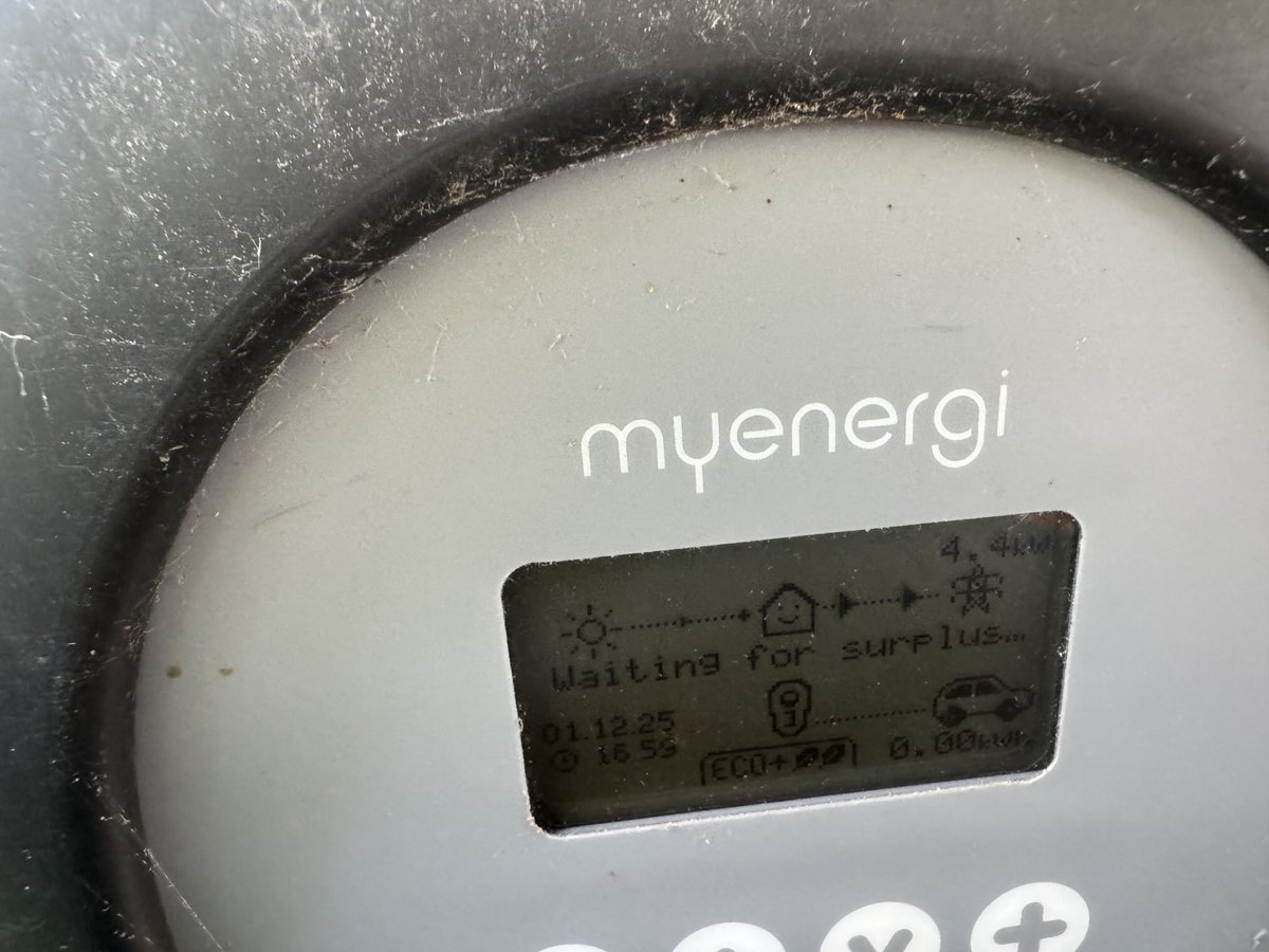 ⁦<a href="/myenergiuk/">myenergi</a>⁩ ⁦<a href="/JordeeBrompton/">Jordan Brompton</a>⁩ My Zappi seems to recognise that we are exporting plenty of power but it won’t charge my car lately. Any ideas?