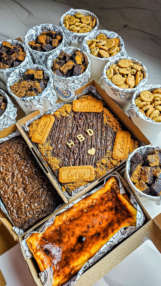 vincentstefs's tweet image. M32, single, built his own cake business 5 years ago, and it’s still going strong ✨💪🏻