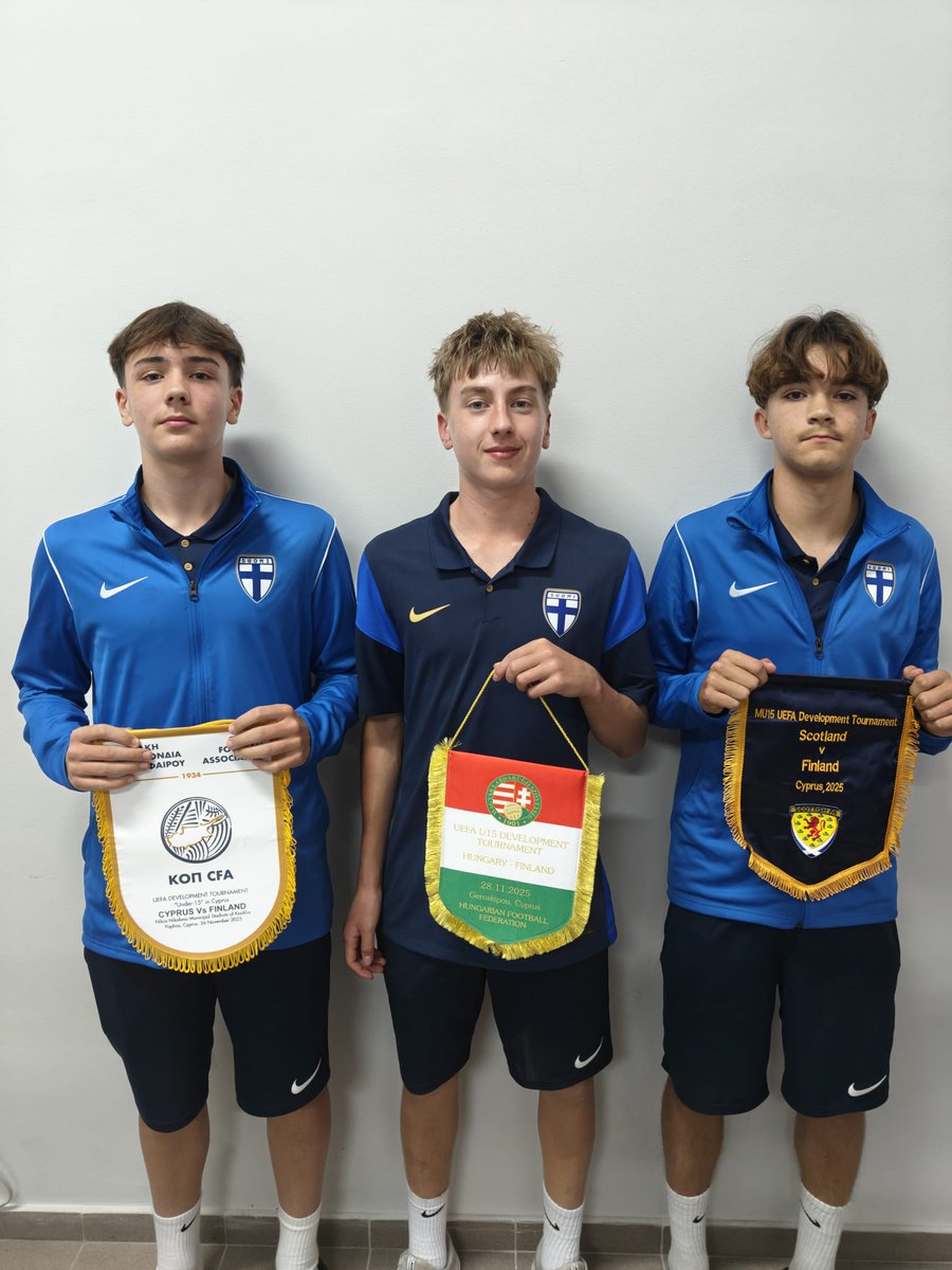 Huuhkajat tweet media