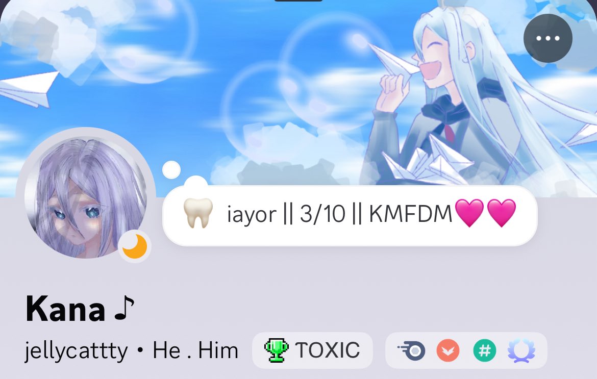 nyanbber's tweet image. My entire profile in this disc server I’m in was drawn by me.. both drawings. Do we like…. Plz say yes I’ll KMS if not