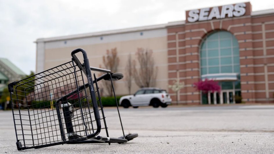 Once a retail titan, Sears is now down to just 5 stores and may not survive until 2026. Is this the end of an era?  eu.cincinnati.com/story/money/20…
