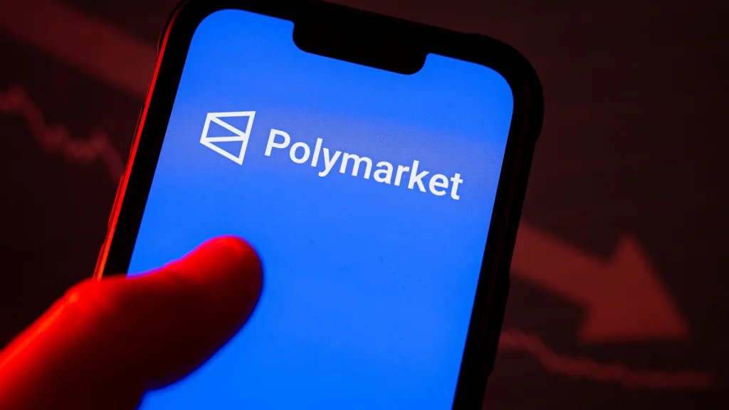Polymarket moves mainstream as investigations end, Wall Street buys in

san.com/cc/polymarket-…