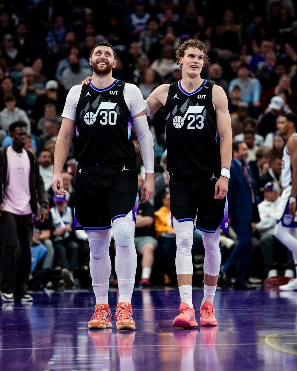 bosnianbeast27's tweet photo. Stay smooth. Stay focused. #jazzman🎷 https://t.co/oyVlej5SUs