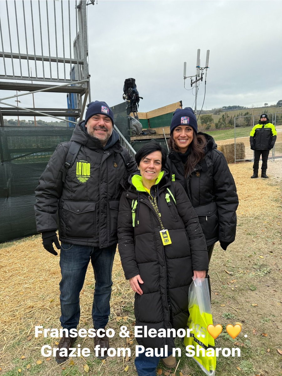 clickbenno's tweet photo. Back home after an AMAZING weekend at the Motor Ranch 100km, my husband Paul, a selected Tribe Pass winner, we met Vale and watched some amazing racing. ❤️🤩❤️🤩❤️🤩.  Huge thank you to @ValeYellow46 @VRRidersAcademy #VR46tribe @VR46RacingTeam https://t.co/hfOLMuDtQC