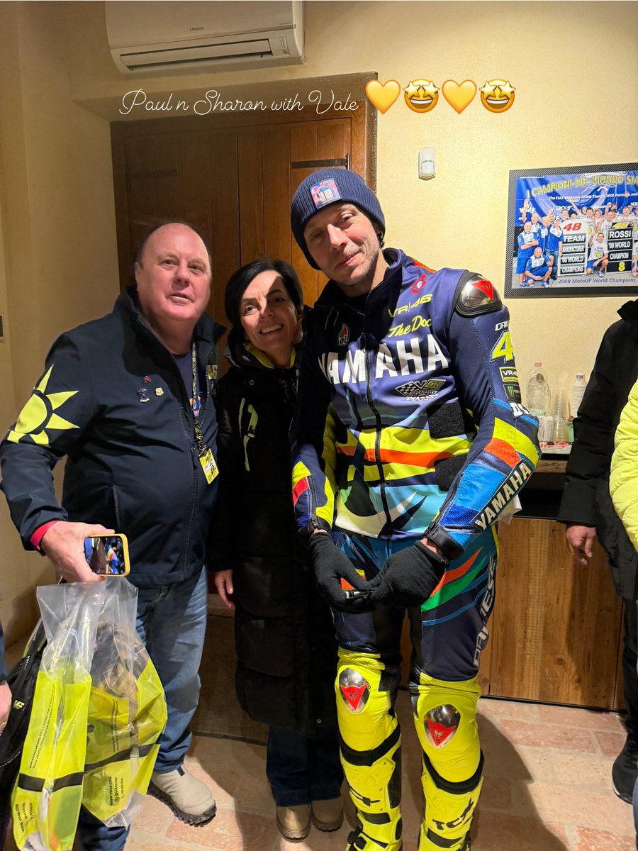 clickbenno's tweet photo. Back home after an AMAZING weekend at the Motor Ranch 100km, my husband Paul, a selected Tribe Pass winner, we met Vale and watched some amazing racing. ❤️🤩❤️🤩❤️🤩.  Huge thank you to @ValeYellow46 @VRRidersAcademy #VR46tribe @VR46RacingTeam https://t.co/hfOLMuDtQC