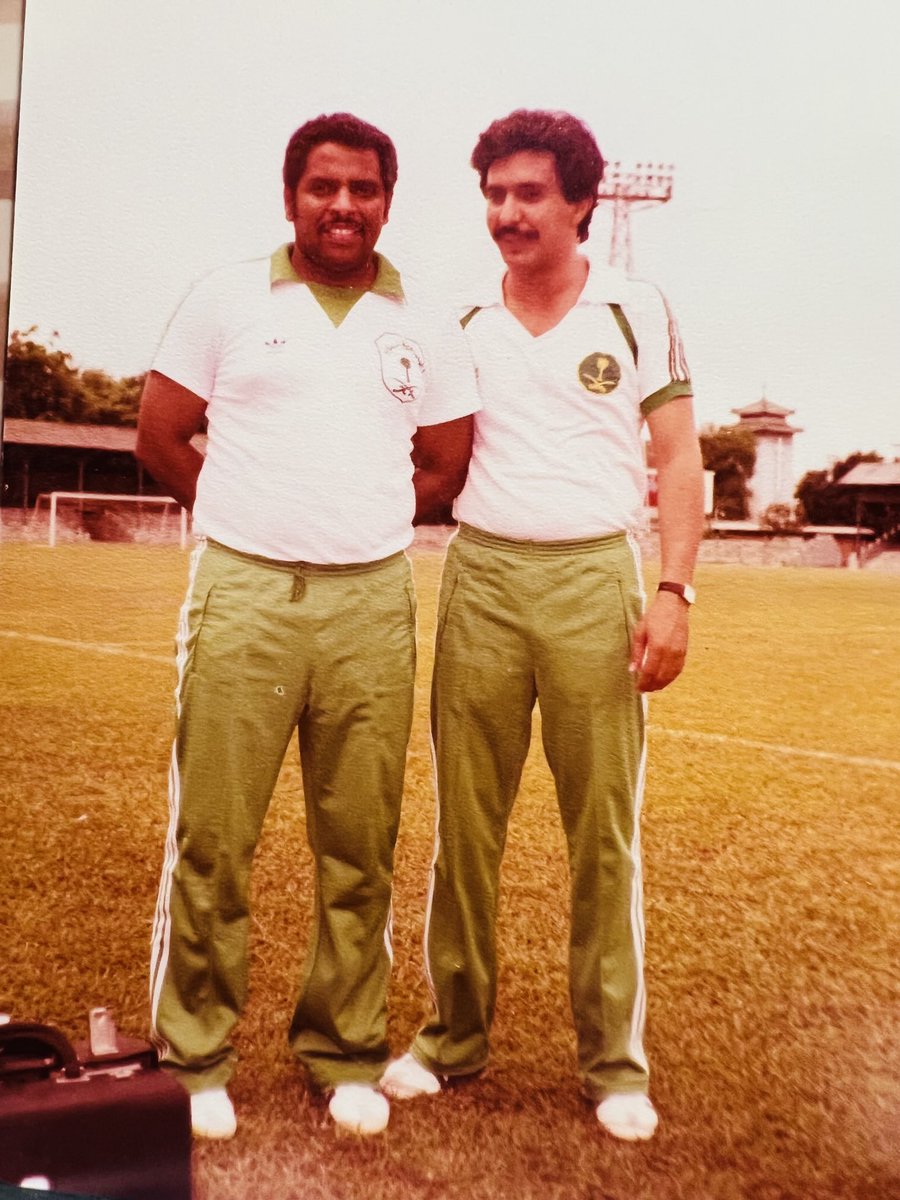 مع احد عربي الكاس الاسيوية الاولى رفيق دربي في معهد التربية الرياضية والمنتخبات الوطنية من البدايات الكابتن القدير راشد خليفة الساعد الايمن للكابتن خليل الزياني في العديد من البطولات في الاتفاق والمنتخب الوطني ابو فجر معد بدني من الطراز الاول امده الله بالصحة والعافية