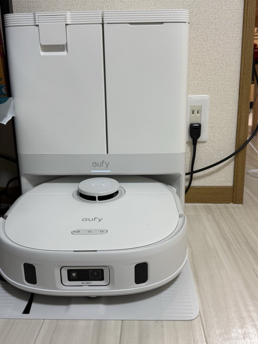 ブラックフライデーで前から欲しかった障害物避け機能付きのロボット