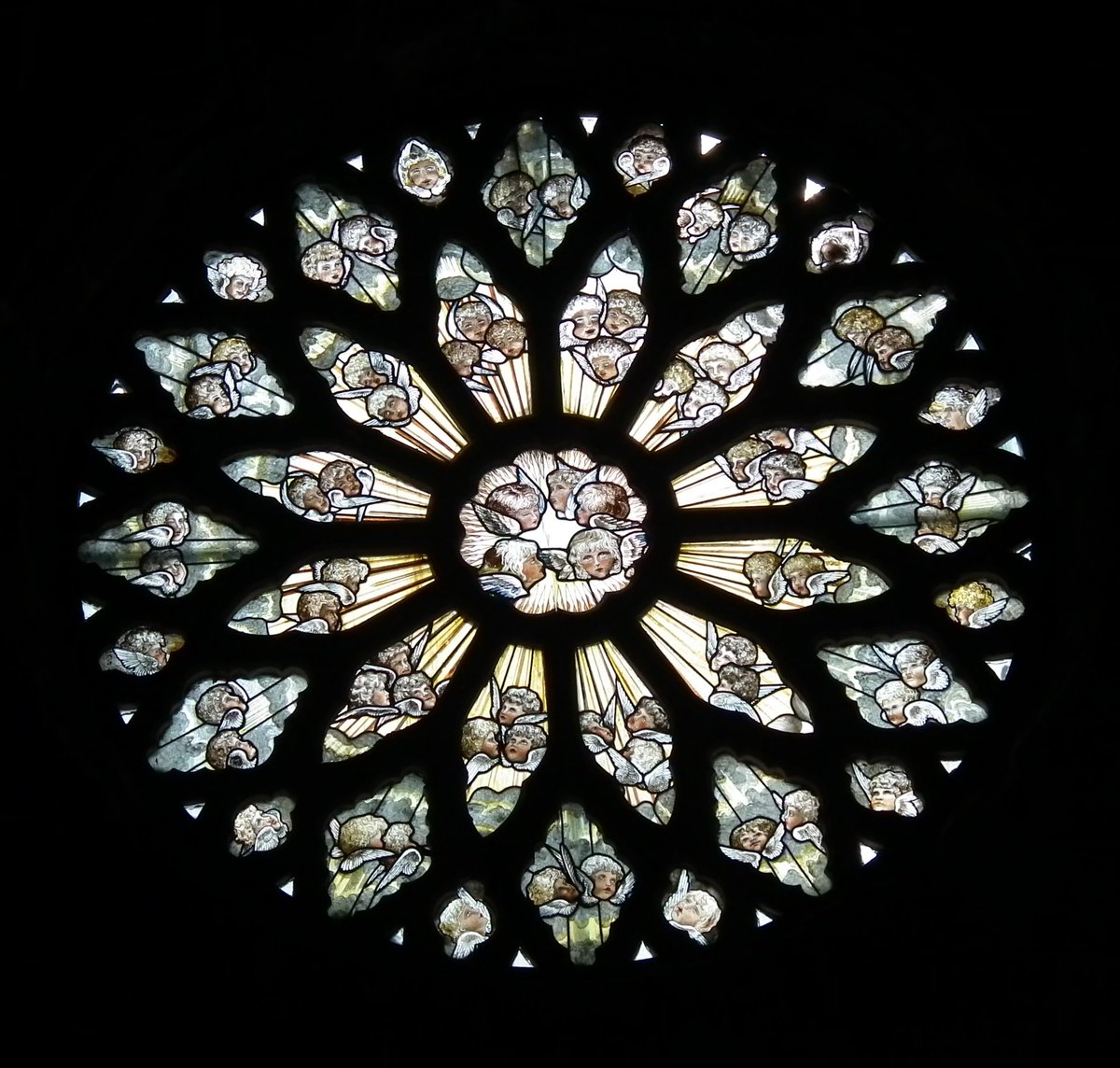 SDetectorist's tweet image. #AlphabetChallenge
#WeekWforWindows

St Conan&apos;s Kirk