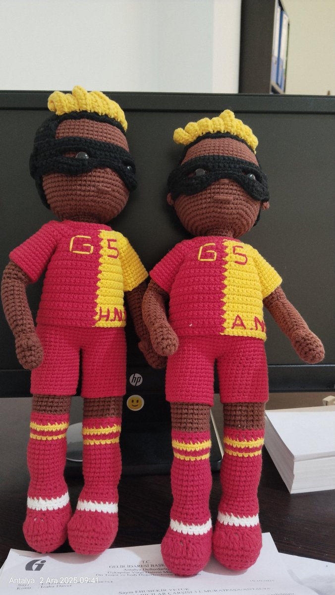 Kızlarına gelen hediyeler...<a href="/GalatasaraySK/">Galatasaray SK</a>  aşkına ,