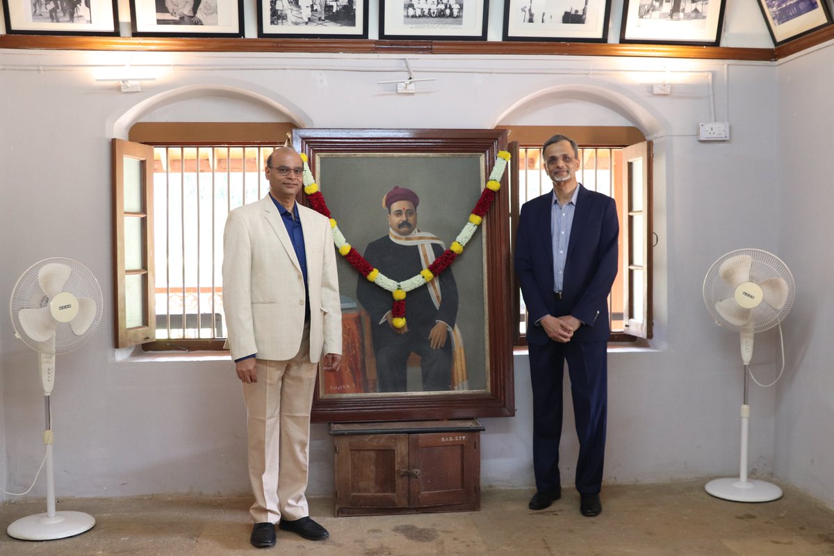 ssrissofficial's tweet photo. “Honoured to host Dr. V Anantha Nageswaran, Chief Economic Advisor to the Govt of India along with @gipe_official.

An extremely insightful lecture followed by a deeply engaging discussion filled with clarity, vision, &amp; fresh perspectives on India’s economic trajectory. https://t.co/Zhp9yngAsG