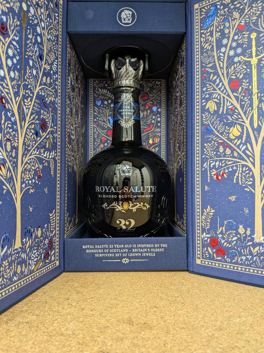 値下げ！ロイヤルサルート32年 プレシャスジュエル シーバズブラザーズ ロイヤルサルート32年 ザ・プレシャスジュエル お