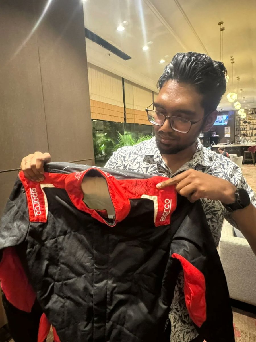 ajithFC's tweet image. Racer Narendren gets autograph on his race suit with Ajith sir in Malaysia. 

Pic: Narendren panirselvam | #AK #Ajith #Ajithkumar | #AjithKumarRacing | #24HSeries | #AKRacing |