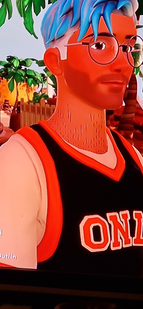 Biohazzard_121's tweet photo. @DisneyDLV Is Tigger's top supposed to have these awkward lines around the neck? As its only quest outfit from Wish blossom that isn't a dress or girly i was excited to get it but these lines look nasty? I'm hoping its a glitch or my poor guys got hairy neck while wearing it lol https://t.co/k91aLIoocv
