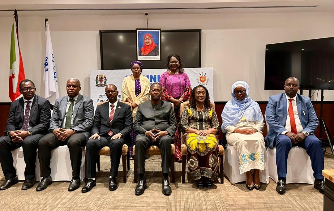 UNHCR_Burundi's tweet photo. 📍Dar es Salaam, 26th #TripartiteMeeting
The Governments of 🇹🇿 🇧🇮 &amp; UNHCR reaffirmed commitment under the Tripartite Agreement and agreed to accelerate voluntary returns of Burundian #refugees
#UNHCR urges continued donor support so families can return safely &amp;rebuild their lives https://t.co/1AypLqoJoT
