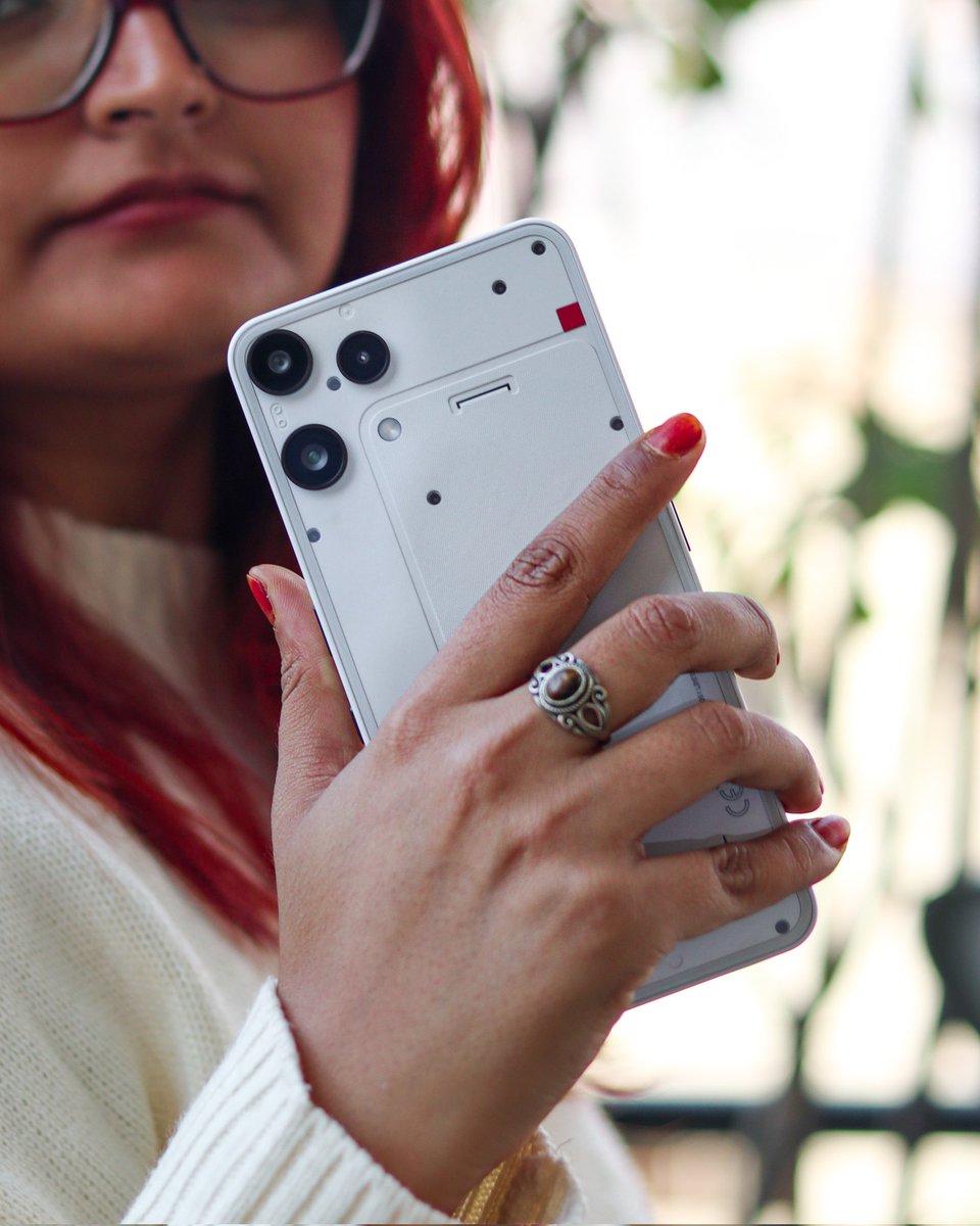 its_sa_nam's tweet photo. From the first Nothing device to the 3a Lite, one thing has stayed constant,that transparent aesthetic.
Simple, striking, and truly unique in the smartphone world. 

#NothingPhone3aLite #NothingDesign #TransparentDesign #NothingPhone #NothingAesthetic #NothingCommunity https://t.co/KYdEN0NuXc