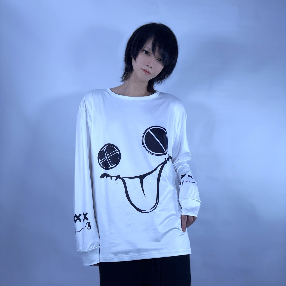 NieR_tokyo's tweet image. 🎁超ばら撒き短期プレゼント🎁

MOCKING FACE OVERSIZE 
LONG CUTSEW【WHITE】
shop.nier.tokyo/items/122549529

🎊先着39点限定大特価🎊
5,500円→💥1,280円(税込み)💥

更にこのポストをリポスト
フォロー(@NieR_tokyo) で

こちらの商品を
🎁3名様にプレゼント🎁

〆切12/7日24時

是非ご参加ください🐰
