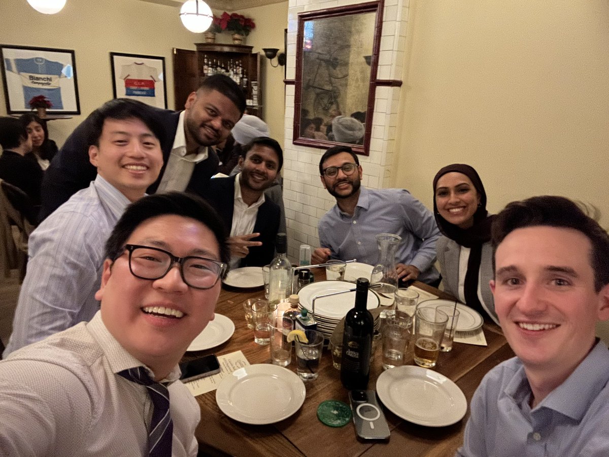 columbiaradres's tweet photo. Another day filled with learning in snowy Chicago at @RSNA #RSNA25 ✏️

Thank you @columbiaimaging for hosting the delicious department dinner at @QuartinoChicago! 🍝 We are so happy to see such a great turn out! https://t.co/1TlxstflRL