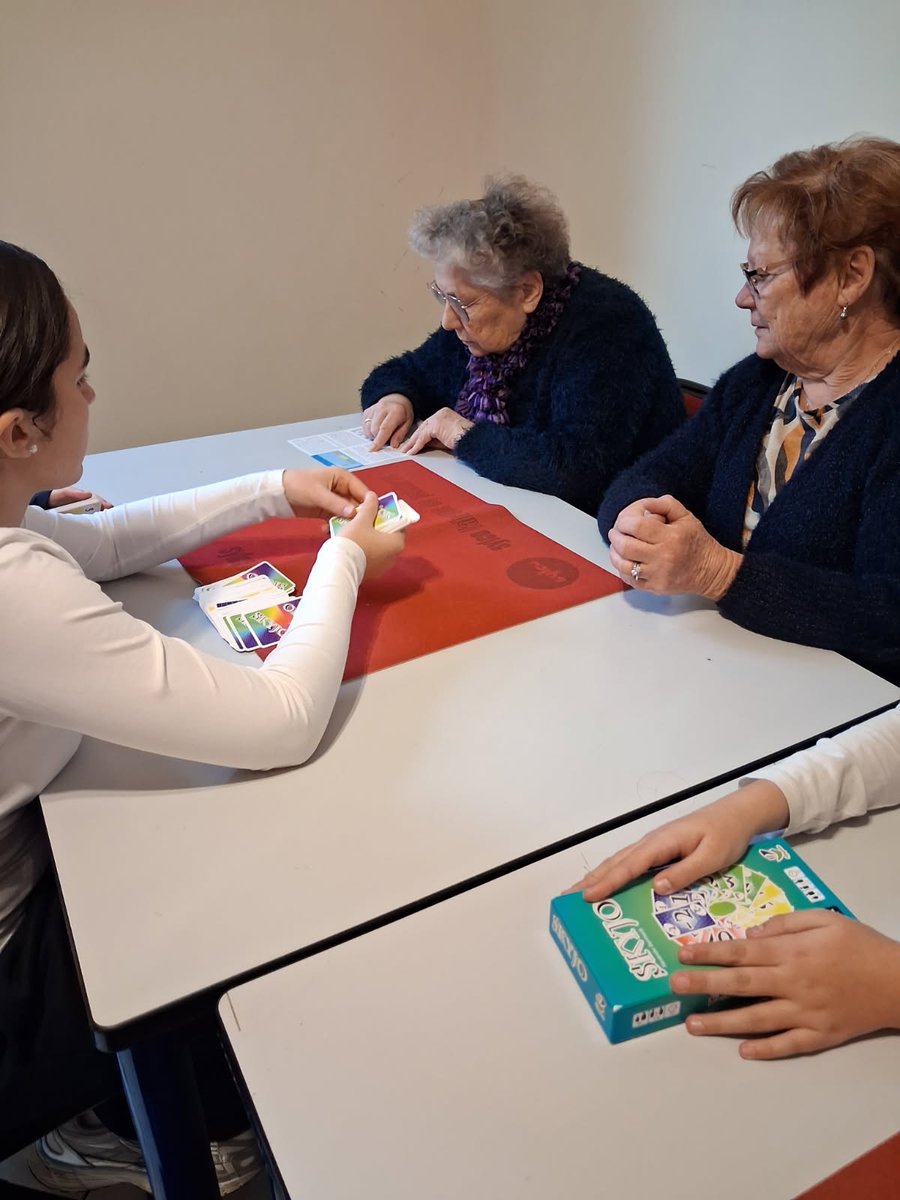 Collège Marc Chagall - Gasny tweet media