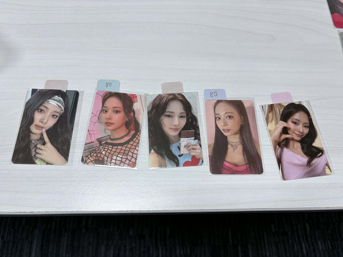 genborder's tweet image. — 💌 #bordermail

prio chocotzu arrived and iba pang maangas na pcs thank youu 💚💙 @luuvdubu  

#gelamat