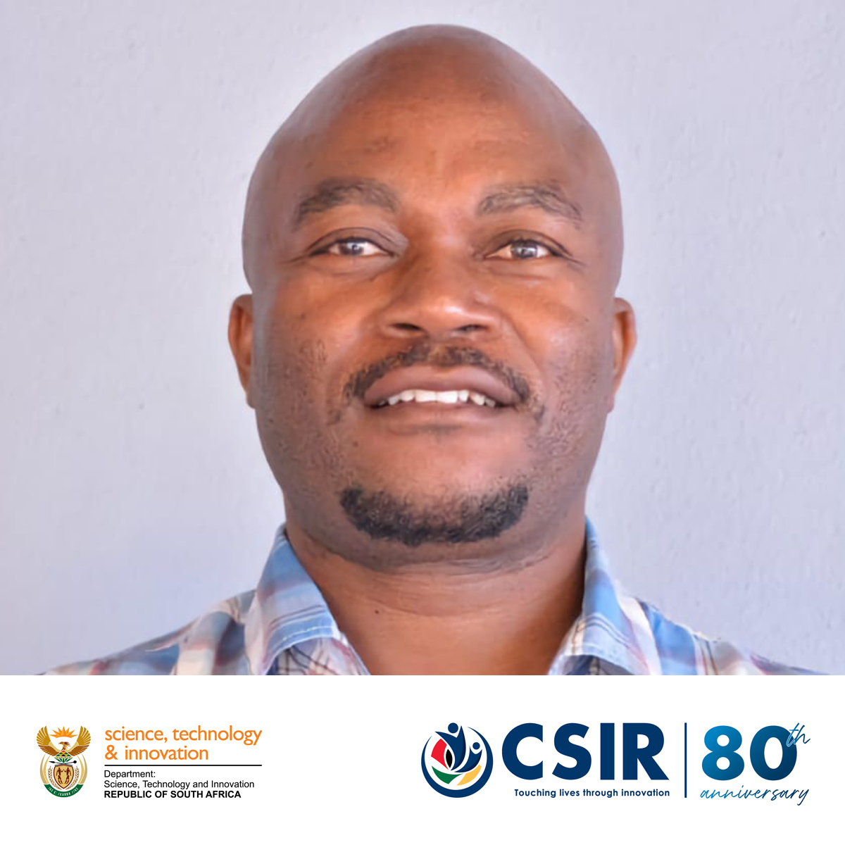 CSIR's tweet image. #TeamCSIR is pleased to welcome Sipho Ntanda as the Mining Laboratories Manager at the CSIR’s Cottesloe facility. Sipho is an experienced mechanical engineer with a strong background in the #mining, industrial, and engineering sectors. With more than 22 years of experience, he…
