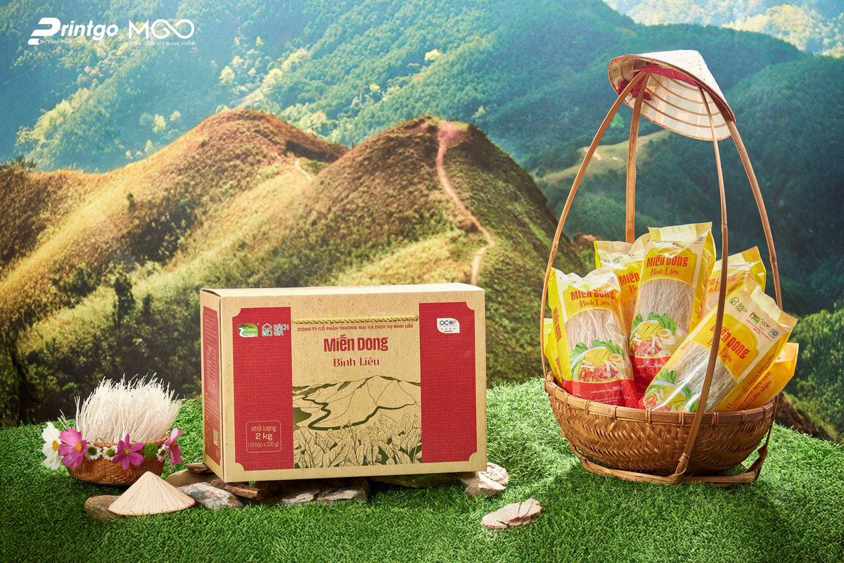 Printgovietnam's tweet image. THE KEY TO ELEVATING VIETNAMESE AGRI-BRANDS ✨
Binh Lieu vermicelli once struggled in the market — great quality, but outdated packaging held it back.
Link: printgo.vn/branding-thiet…
#Printgo #OCOP #PackagingDesign