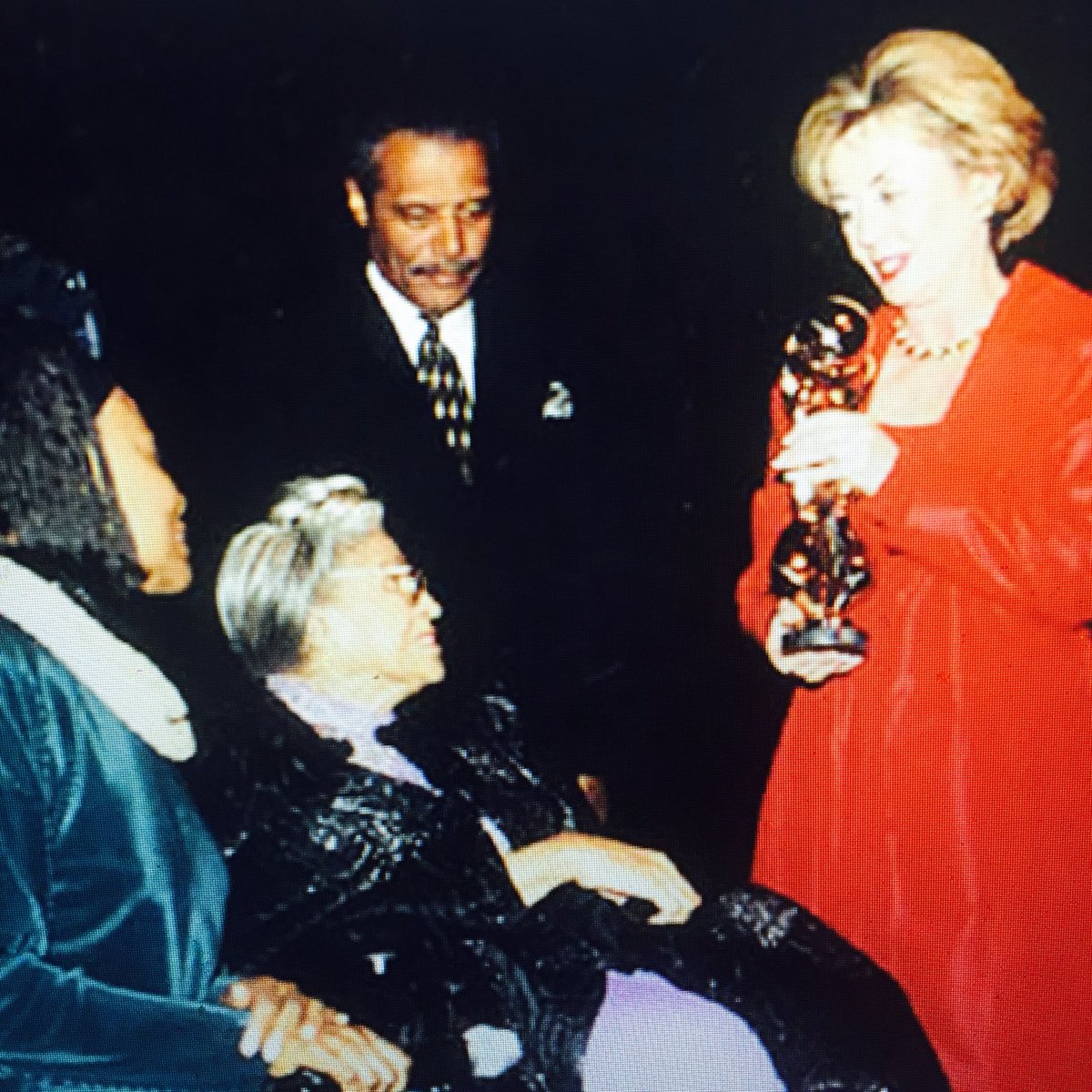 Noelxaloha's tweet image. 1999 Honored Iconic Mrs. Rosa Parks at “Celebration of Courage, Compassion, Commitment” at Beverly Hilton Hotel, presented Noel Foundation Life Award. And “Education Through Travel” Program for inner city youth. #RosaParks ⁦@ABC⁩