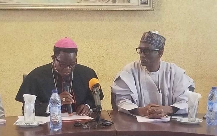 TrendingEx's tweet image. “The abducted St. Mary’s Catholic school girls are safe. They will be released soon. The President directed me to visit you parents personally.”

— Nuhu Ribadu