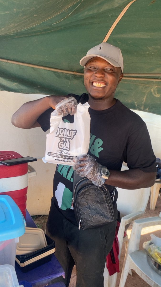 Chef_Enjay's tweet image. Order for your jollof💯
Out and selling smoky party jollof
Call 09010295900