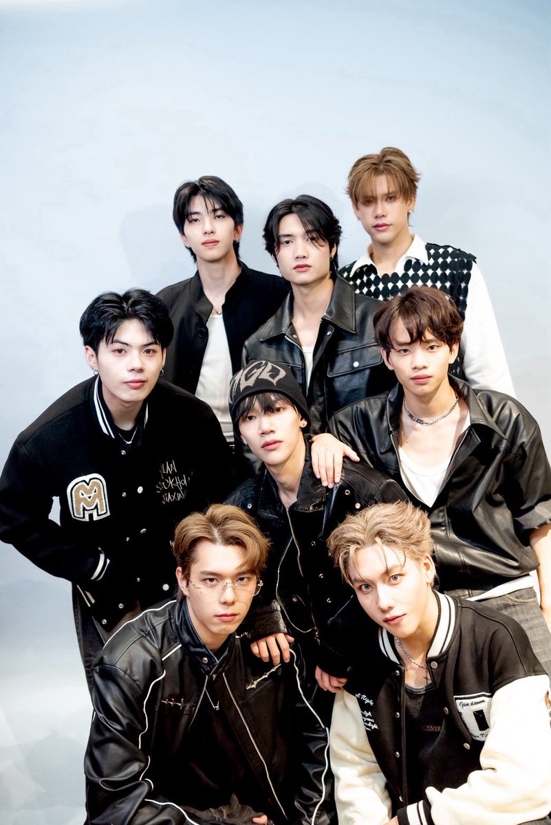 LE7EL_Official's tweet image. LE7EL checked in at “SIAM PARAGON X PRAEW : A Journey of Extraordinary Dreams” 🖤✨

#LE7EL 
#Praewmag 
#PraewXSiamParagon #SiamParagon20thAnniversary 
#SiamParagon20thAnniversaryXLE7EL