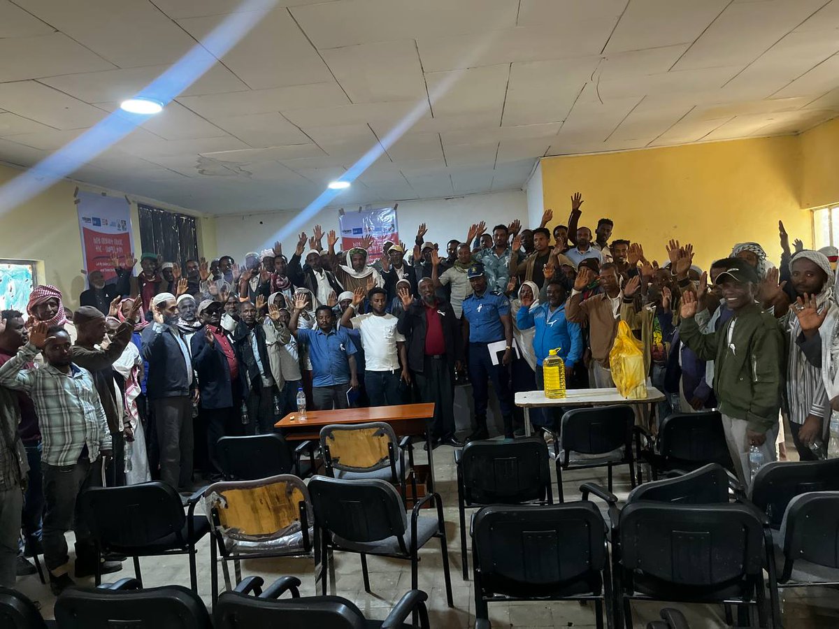 Community &amp; religious leaders, and local government reps from Kalu &amp; Kombolcha joined AWSAD’s #16DaysOfActivism. They discussed #GBV prevention &amp; pledged to stand against violence toward women &amp; girls. #MenForChange #EndGBV #CommunityLeadership #GenderEquality