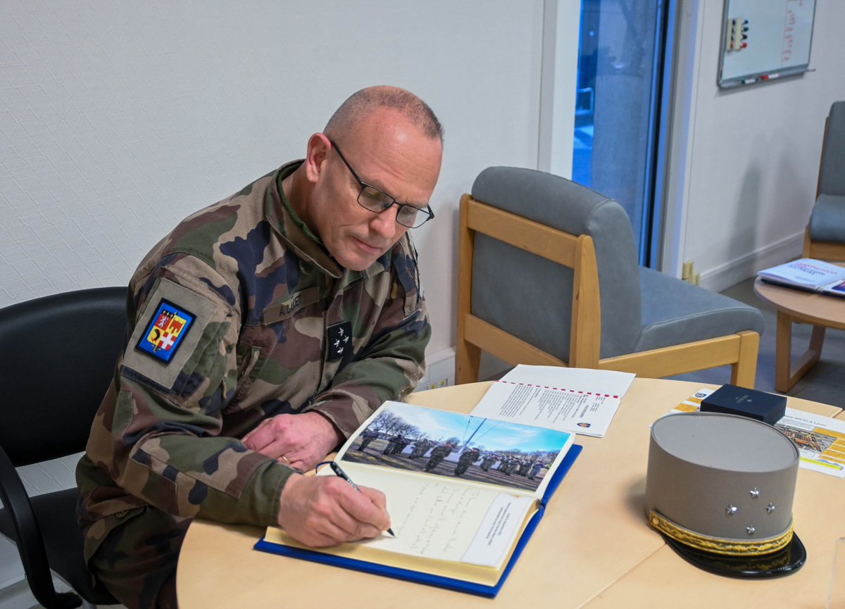 7e régiment du Matériel tweet media