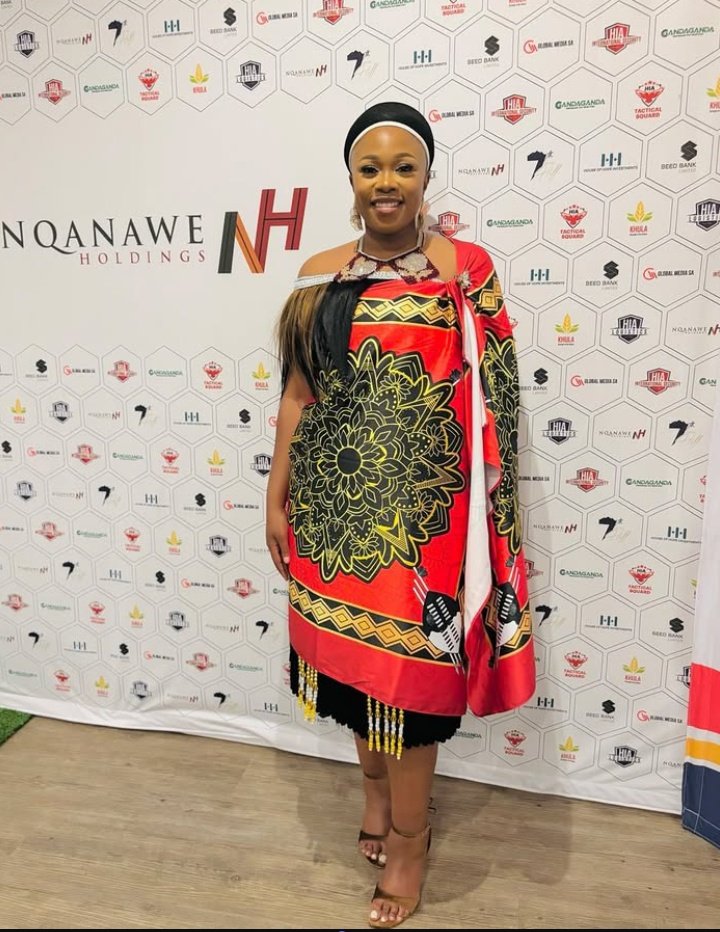 umhlangaswz's tweet image. Gorgeous Shekinah Motsa ❤️🤩
Dressed by Vunula Natsi 🤩
Find them on IG🤩
#kuhlekwetfu #imvunulo #swati