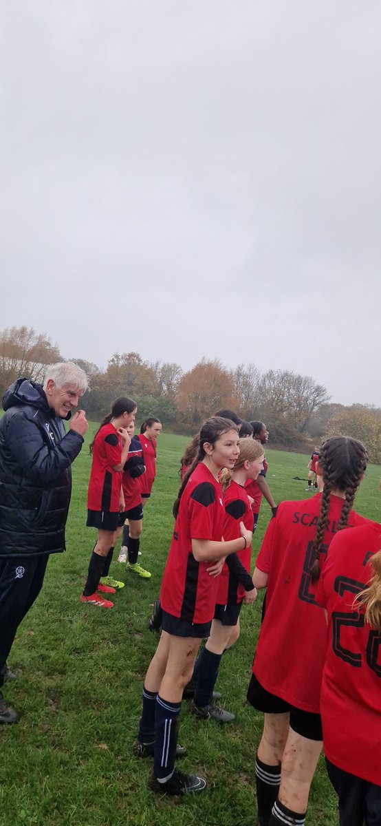 Bullers Wood Girls PE tweet media