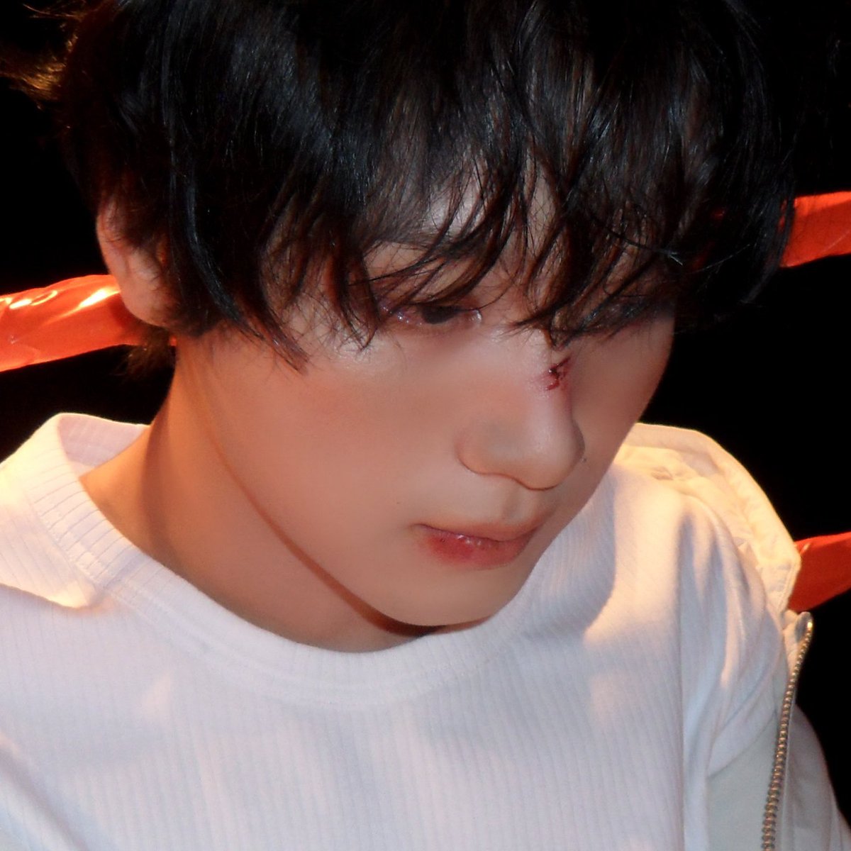 hae1ee's tweet image. always putting my soft round beautiful aegibear in tough concepts please let him be a gentle graceful angel butterfly just once please look at that face