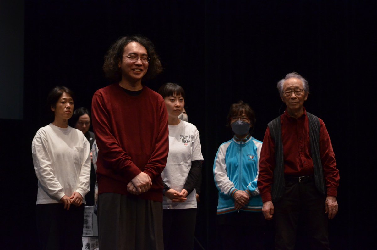 _ourtown_'s tweet photo. 今日で本番まであと3日！！
さて前回のクイズの答えですが
①「いたべい」
②「とびぐち」（家を破壊したりする物）
③「ろうこづかい」（大学の用務員や、年老いた雑用をこなす人）
本日もクイズを3問出しますね⭐
①「提灯」
②「白刃」（4文字）　
③「���進も三進も」
正解はまた明日！

#和が町へ https://t.co/BdB50VmgMR