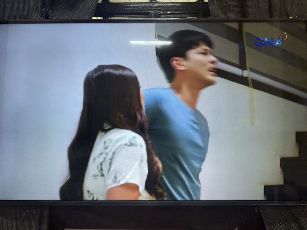 KerwinRegis's tweet photo. Kristoffer Martin is one of the best actors of this generation. There is real depth in every role he portrays, he knows his character well. I hope a wider audience will come to appreciate his acting skills. Mahusay ka, @flinsTUNs! 👏👏👏 #CruzVsCruz https://t.co/yGx6B6nfUR