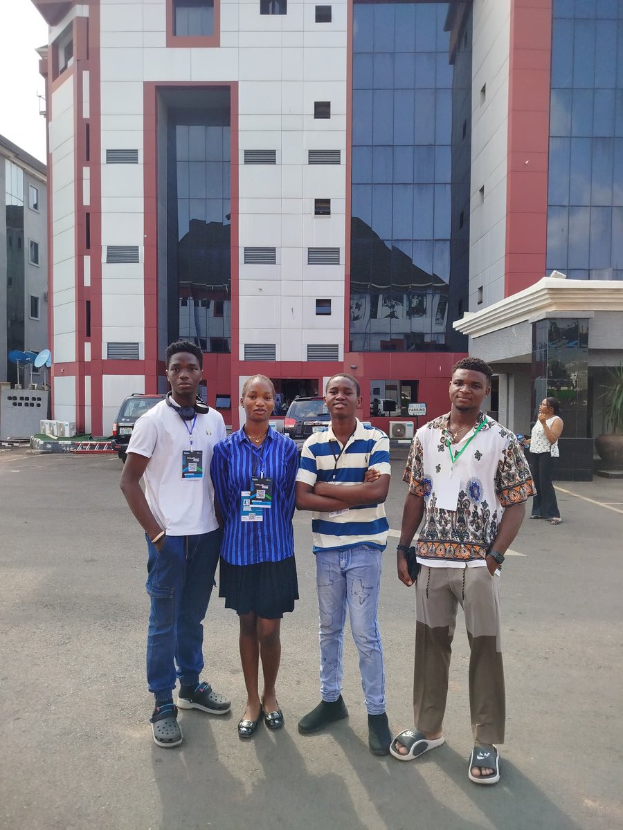 specialboy502's tweet photo. LinkedIn Local Awka 2025 really reminded me how much growth can happen when you step into the right rooms.
Grateful for the conversations, the connections, and the momentum. We move. 🚀 https://t.co/epir8R5pOI