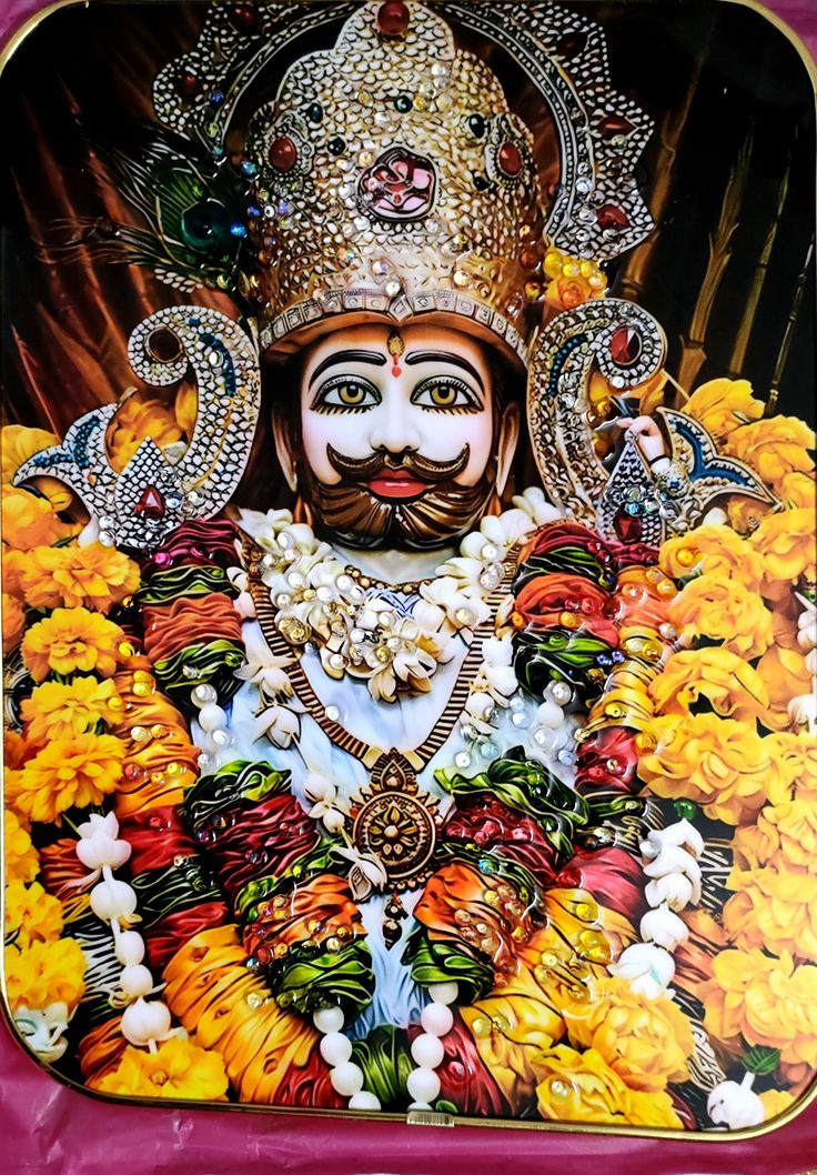 rksch4's tweet image. खाटू नगरी की शान है श्याम,
सांवरे की अद्भुत पहचान है श्याम।

जिसने भी श्रद्धा से सिर झुकाया,
उसका हर दुःख क्षण में हर पाया।

कृपा ऐसी बरसाते हैं श्याम,
निराशा को आशा बनाते हैं श्याम।

जय श्री श्याम 🙏💛