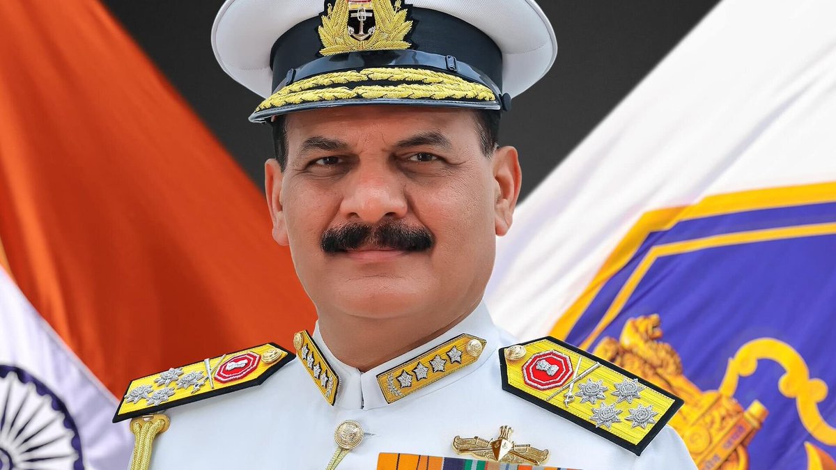 ETNOWlive's tweet photo. #NewsAlert | India to have 3rd nuclear powered ballistic
missile submarine : Indian Navy Chief (Agencies)
#IndianNavy #NuclearSubmarine #StrategicDefense https://t.co/wSu6ZA4Q6I