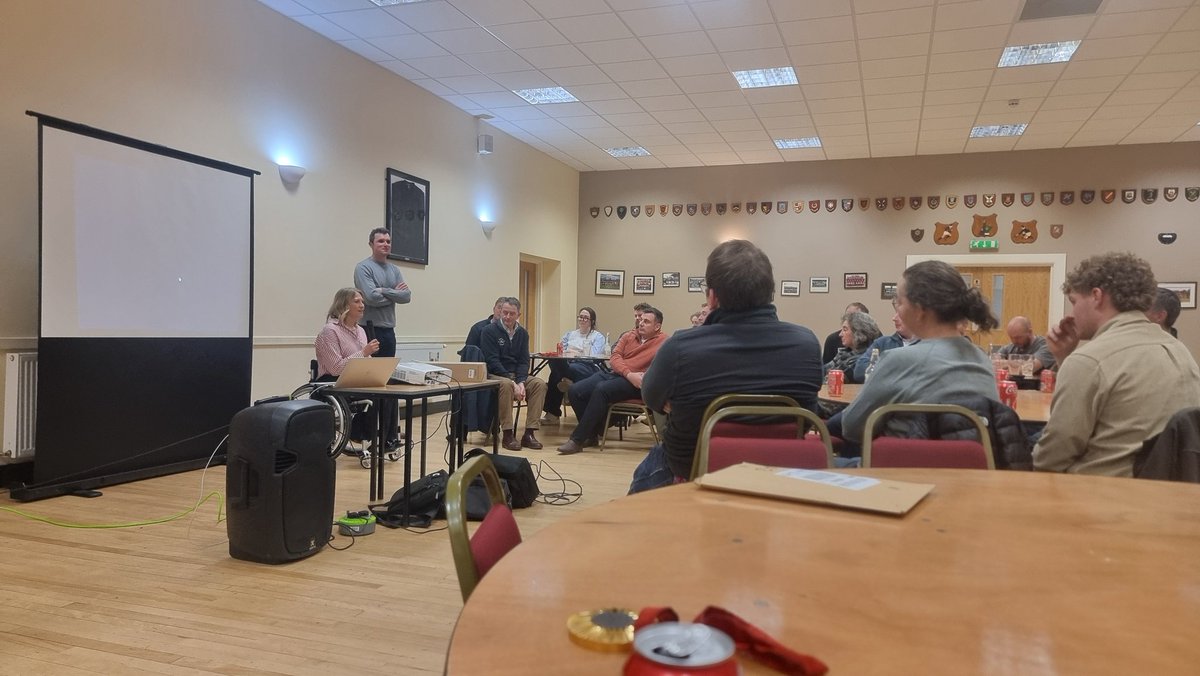 A change from the farming chat last night at the Merse disc soc meeting. Sammi Kinghorn OBE🥇multi medal winning paralympian inspired and humbled us all with her positive outlook and strong work ethics. An amazing young lady. <a href="/ParalympicsGB/">ParalympicsGB</a>