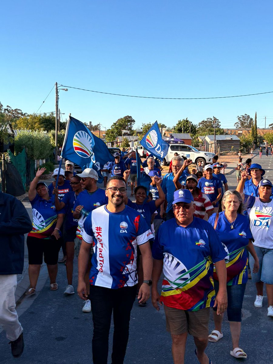 WesternCapeDA's tweet image. ✅ Dit was 'n lekker tyd in Graafwater saam met DA Wes-Kaap Leier Tertuis Simmers en DA Cederberg Wyk 4 tussenviekiesings kandidaat, Paul Strauss.

🗳️ Op 3 Februarie 2026, #StemDA vir 'n beter diens want Paul sal pad toe gaan vir jou!

#KomPadToe