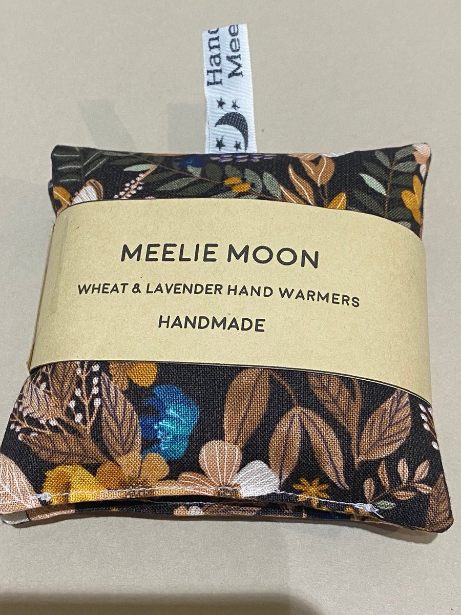 meeliemoon's tweet photo. #craftbizparty #earlybiz #shopindie 20% off in my Etsy shop! Cold hands? Send the gift of warmth!! Pop in microwave and into your pockets or warm your boots! #raynaulds https://t.co/Q4tyBqvanU https://t.co/44LB303jjR