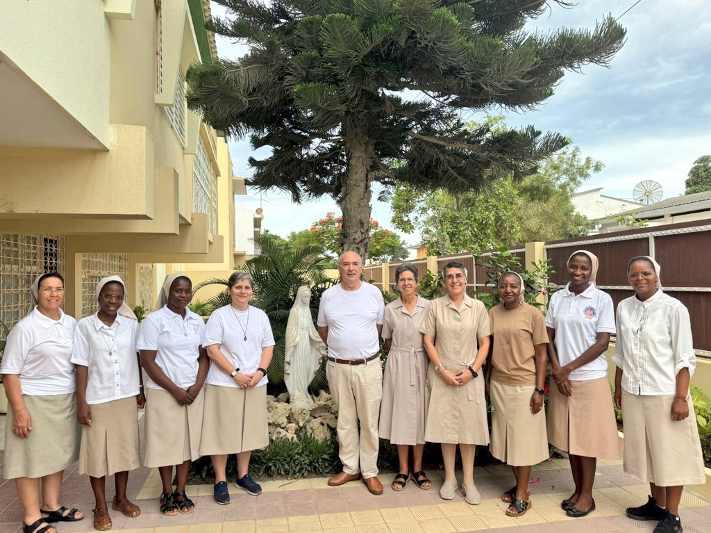 📍 En Lobito, #Angola, la #esperanza tiene nombres propios. 

Damos gracias a Dios por tanta vida y por tanta juventud decidida a dar la vida 🤎

#vocación #misión #carisma #Compañía