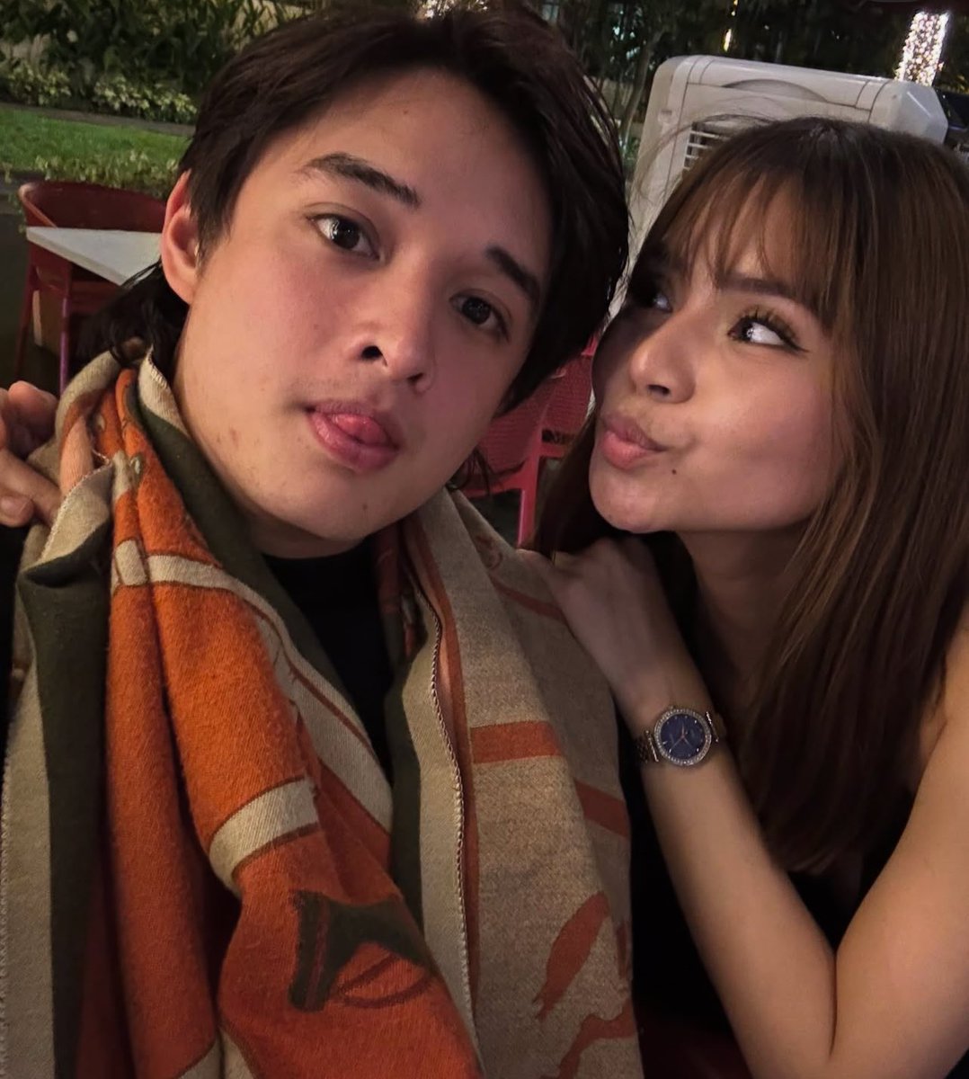 hifangirlpoako's tweet image. What's cooking, LanceBrey?