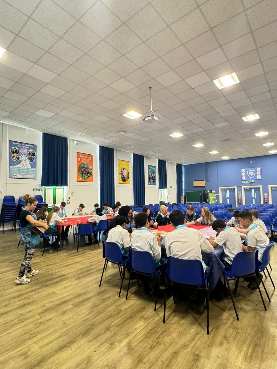 LyndonSchool's tweet image. Last week we celebrated Multicultural Week with henna painting, artifact decorating, delicious food, and a fantastic assembly! Thank you to everyone involved.  #Lyndonlearnerjourney #MulticulturalWeek #CelebratingDiversity @Summit_LT