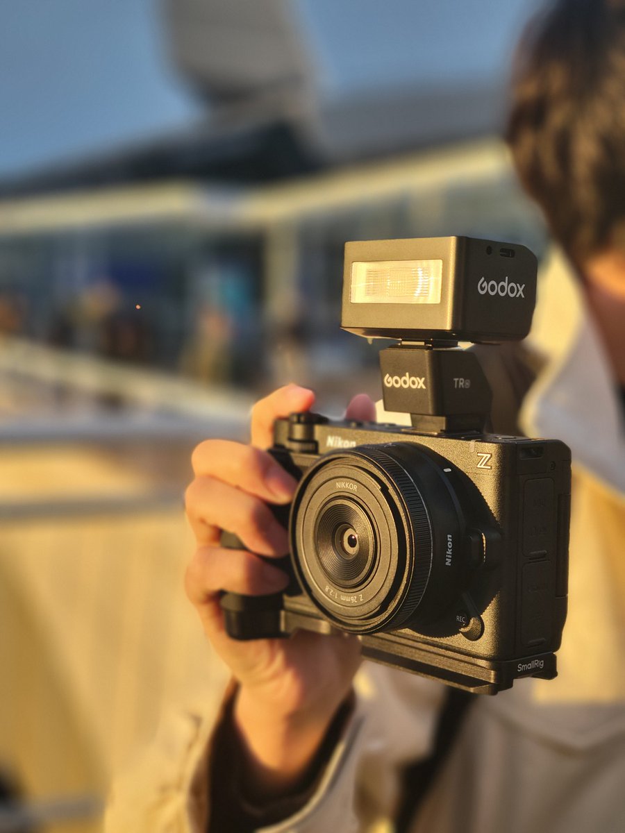 LTE78's tweet photo. Godox iT30 Pro Nでエモいストロボ写真を撮ってみた、動画近日公開！
初めてのストロボ撮影新鮮でした！
提供:EACHSHOT https://t.co/uVRJY1lCb7