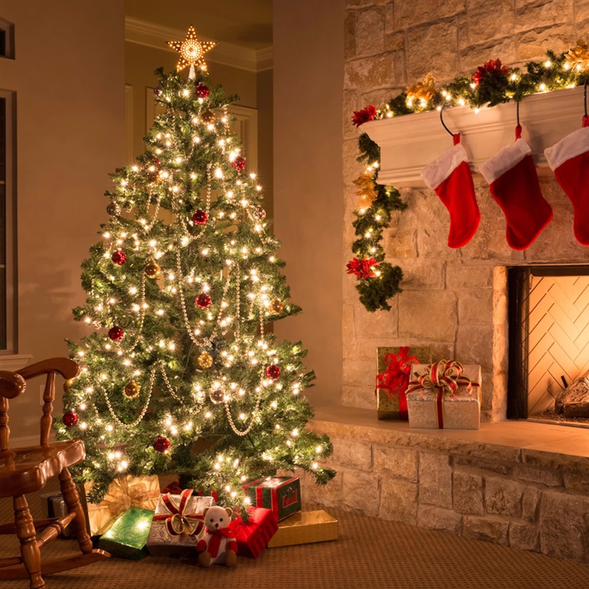 Yılbaşı ağacını süslemenin maliyeti 20 bin TL'ye kadar çıktı.