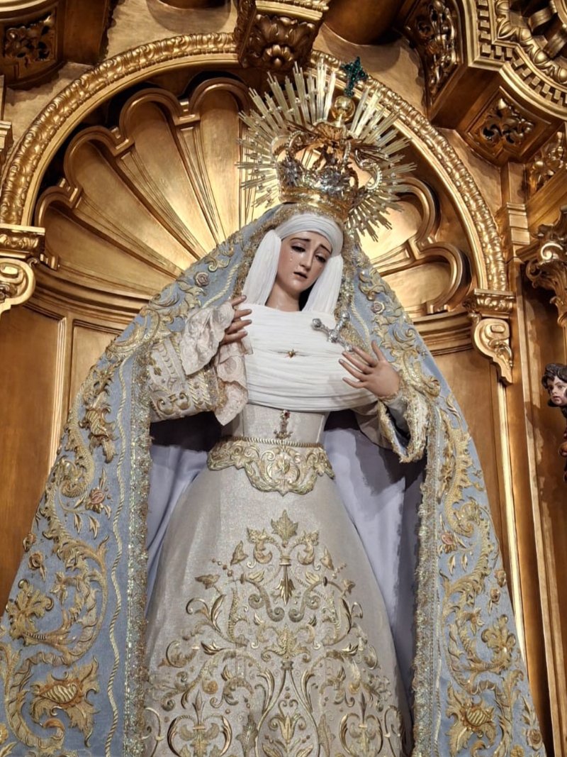 Ntra. Sra. Del Mayor Dolor y Traspaso vestida para la solemnidad de la Inmaculada Concepción. Hermandad del Gran Poder. Diciembre 2025.

 Madre traspasada de dolor, ruega por nosotros.