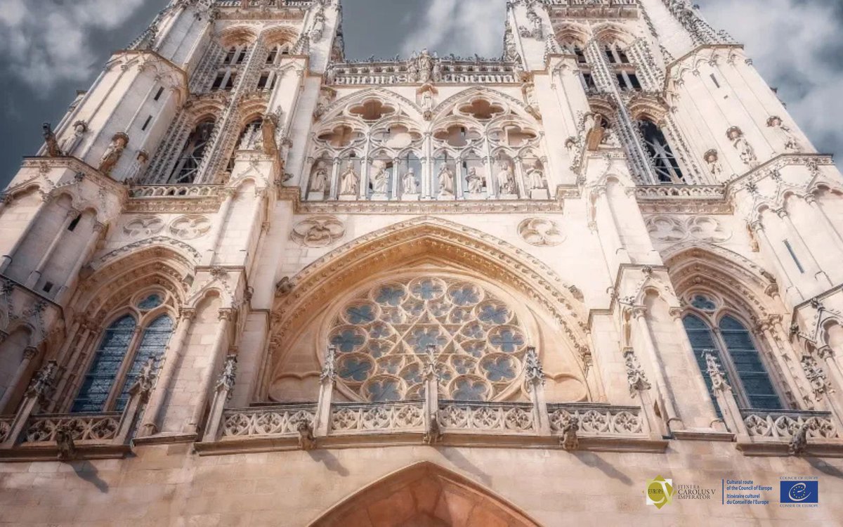 ¿Qué sabes sobre las agujas de la catedral deBurgos? ⛪️

¿Quién las construyó?
¿Cuánto miden?
¿Sabías que estaban coronadas por estatuas?

Te contamos más de ellas aquí 👉redderutascarlosv.wordpress.com/2021/06/01/con…

#ItineraCarolusV

@Catedral2021 <a href="/Businirmaslejos/">Burgos, sin ir más lejos</a> <a href="/Aytoburgos/">Ayuntamiento de Burgos</a>